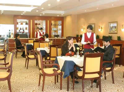 京城美食尋蹤 東直門外小街2號，雍景臺酒店及其周邊餐飲地圖